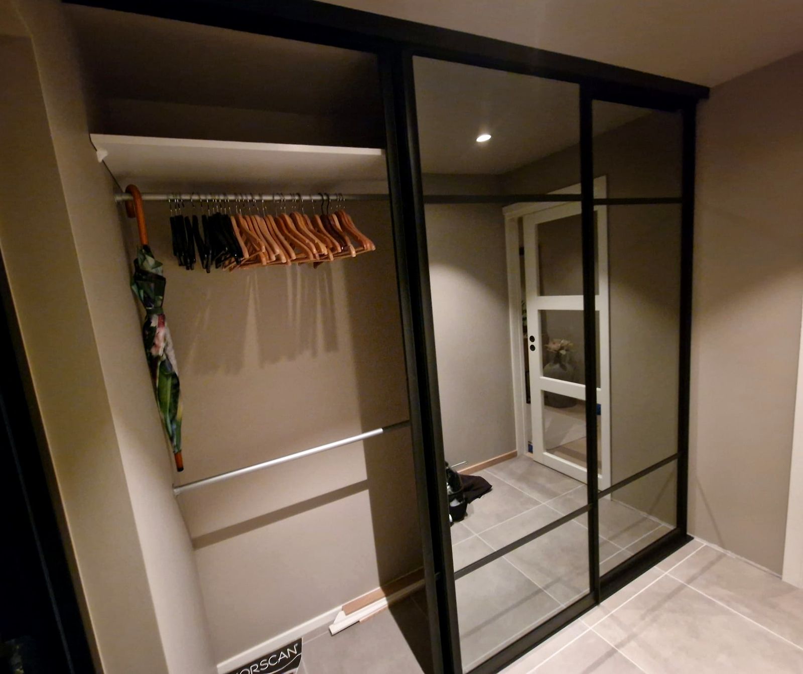 Гардеробные — Rīga, THE ROOM STUDIO 15