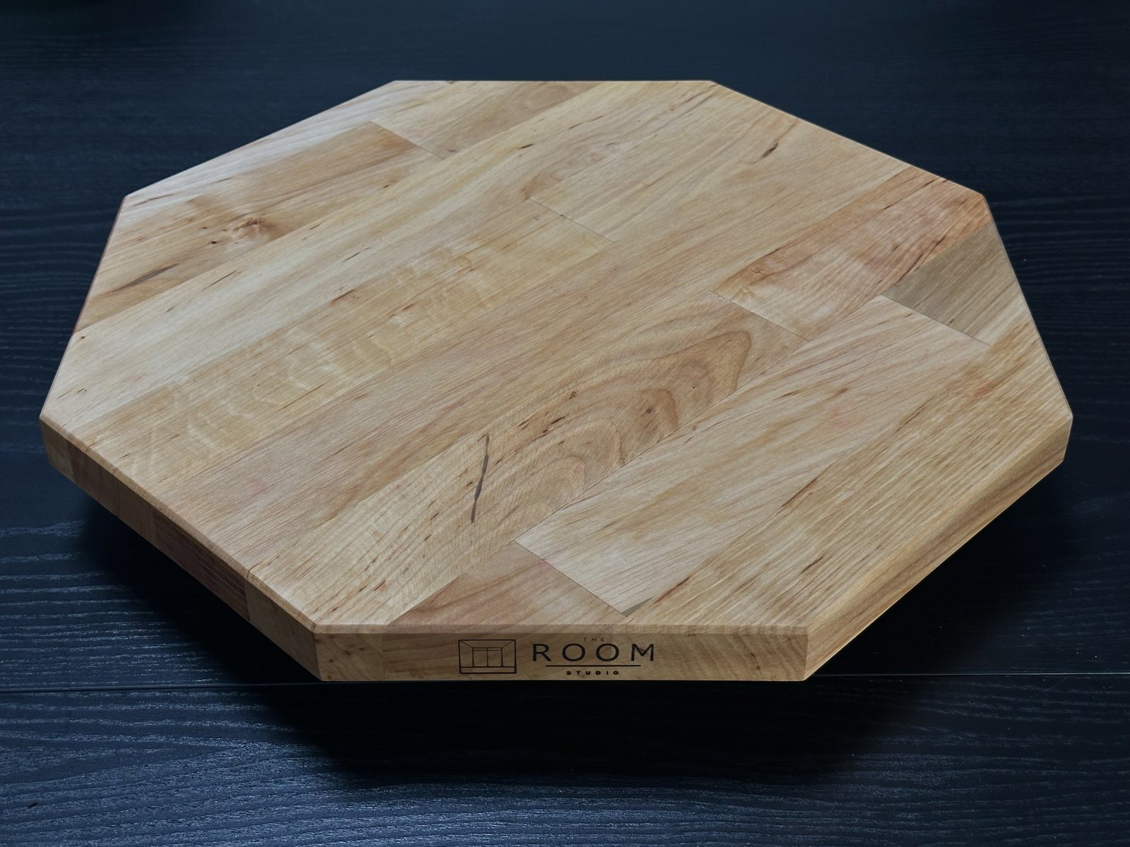 Rotējošā koka paplāte Lazy Susan no eļļota alkšņa