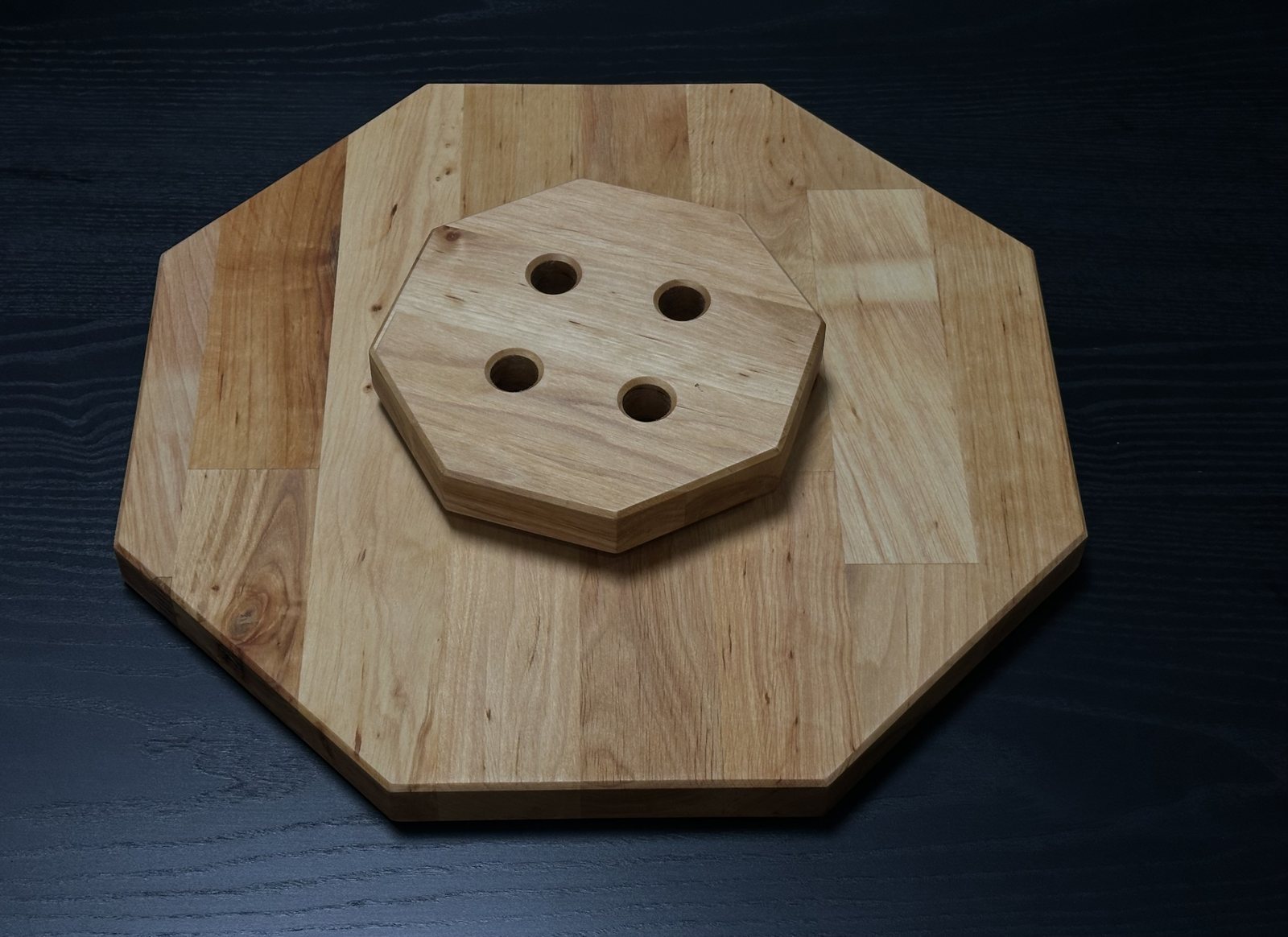 Rotējošā koka paplāte Lazy Susan no eļļota alkšņa